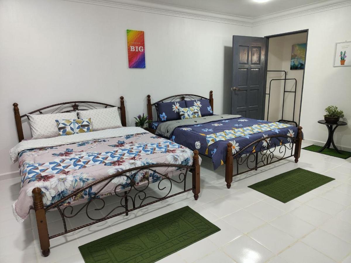 Sunrise Bedrooms And Transit Ранау Екстер'єр фото